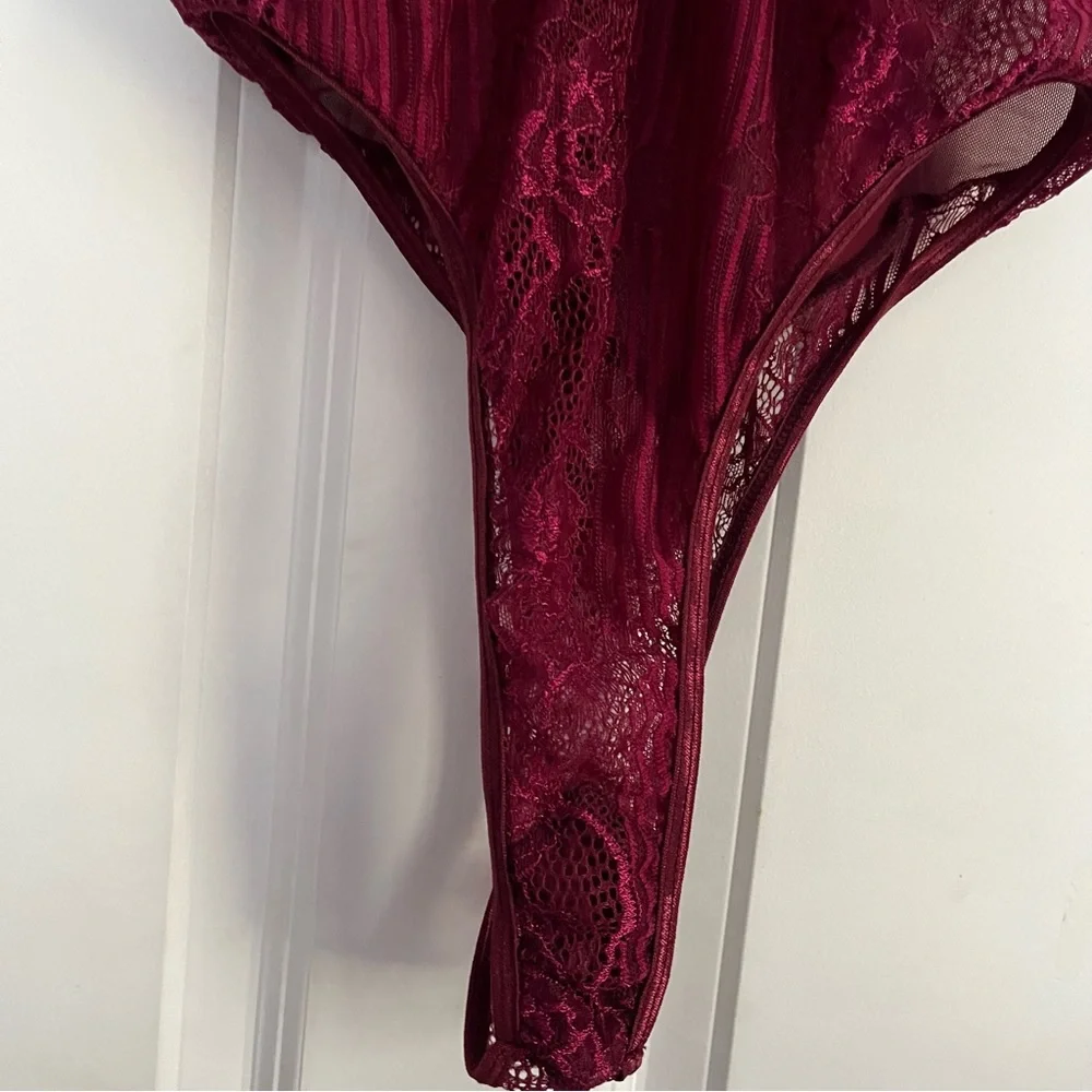 NWT PrettyLittleThing Plum Lace Insert High Leg Cup Bodysuit - Picture 10 of 15